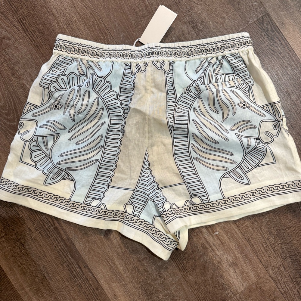 Tory Burch printed linen camp shorts. NWT. Size Large - Picture 2 of 4
